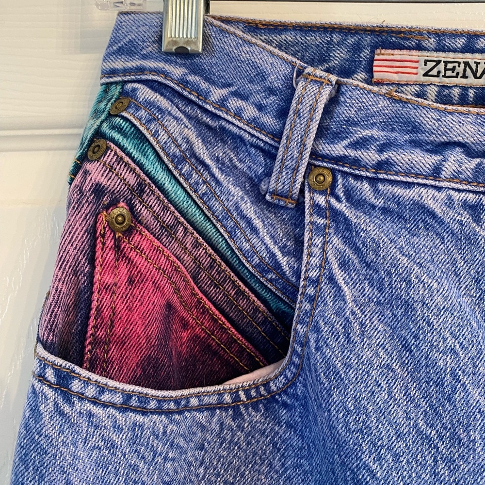 Zenna Brand- Vintage High-Waisted Blue Jeans with Colorful Pockets - Picture 3 of 6